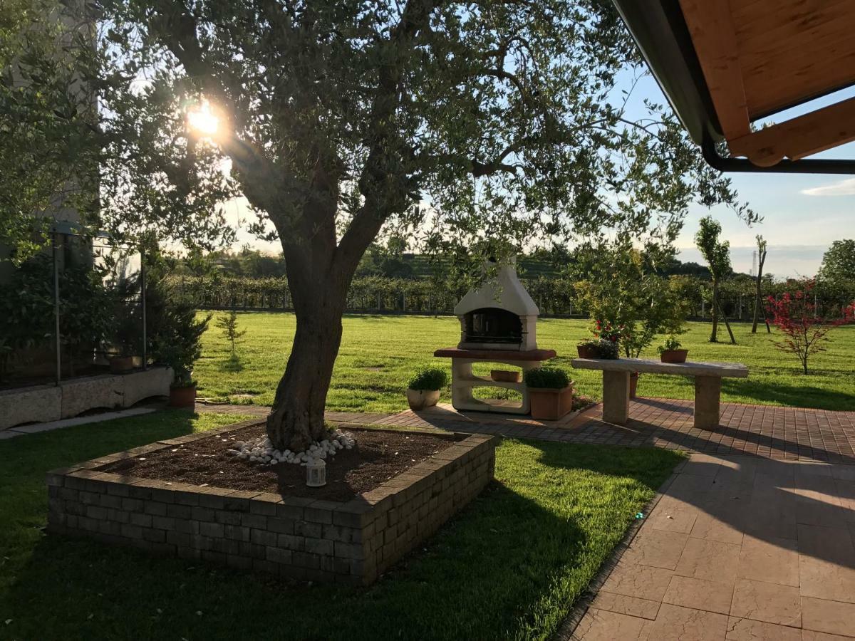 Appartamento Casa Vacanze Corte Ara Decima Sona Exterior foto